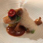 レストラン ラリューム - 青森県産天然真鯛のポワレ　枝豆とジロール茸のフリカッセ