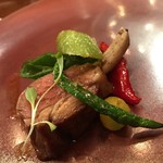 レストラン ラリューム - ニュージーランド子羊のロースト