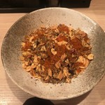 杓子屋 - ガーリックバター焼きめしいくらちらし