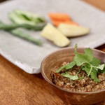 酒とタイ料理 ピッサヌローク - ナンプリックオン（タイ北部豚挽肉とトマトのディップ）