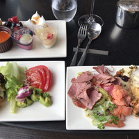 DINING & BAR TABLE 9 TOKYO - 