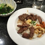 Yoshimune - 炭火焼肉丼　800円