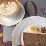 Nicolai Bergmann NOMU - カプチーノと共に