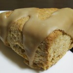 ハッピーベリー - メープルナッツスコーン