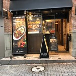 J.S. CURRY - 外観です