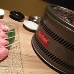 炭火焼肉 有田牛 - 
