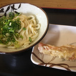 鳥越製麺所 - 醤油うどん小、ちくわ天