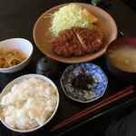 三好弥 - ロースとんかつ定食（950円）