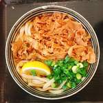 麺処 綿谷 - 冷たい牛肉ぶっかけ（小）です。（2018.9 byジプシーくん）