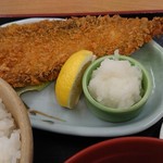 めしや食堂 - サンマフライ(税込み185円)