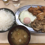 尾張屋 - モカちんセレクト  650円
      日替りランチ大盛＋チキンカツ