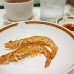 筑紫樓 - 活車海老の踊り