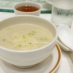 筑紫樓 - ふかひれ入り土鍋そば