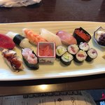 ぎふ初寿司 - 上ランチ（1,500円税別）には、一品（茶碗蒸し、赤だし、エビフライ、はんぼ穴子から選択）付きです。