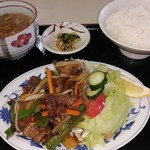 日本海食堂 - 肉いため・ご飯・なめこ汁