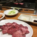 焼肉やっちゃん 分店 - 