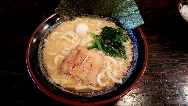 横浜家系ラーメン 一蓮家 鴻池新田店 鴻池新田 ラーメン 食べログ