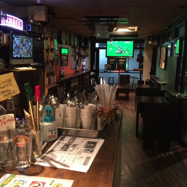 アイリッシュ パブ フィールド Irish Pub Field 烏丸 パブ 食べログ