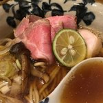 中華そば 先﨑 - 地鶏と秋刀魚節そば（800円）