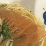 麺屋 猪一 離れ - メンマと言うよりはタケノコですが、うまい。
