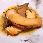 レストラン リューズ - 島根産天然鮑と松茸のエチュペ