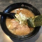 らーめんてつや - 醤油ラーメンいただきました。