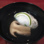 椀物【鱧真丈と大しめじ】