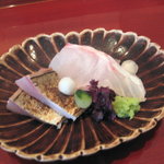 向付【鯛と炙りよこわ】