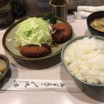 丸栄 - ランチ コロッケ定食