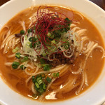 人力俥 - モチモチの中太麺が海老そばのスープに絶妙で美味しい