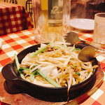 イタリア食堂TOKABO - 本日の炒め物で野菜系とります。
