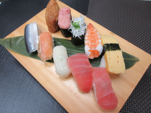 料理メニュー 沼津魚がし鮨 静岡パルシェテイクアウト店 静岡 寿司 食べログ