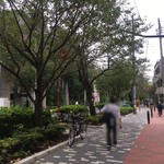 Pathisuripuranettsu - 店の前の街並み…、武蔵大学の目の前です…