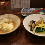 鳥田中 - お通し（天然木ノ子と京壬生菜のおひたし、甘鯛栗蒸し 山葵餡）