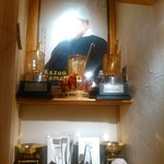 中華蕎麦 とみ田 - つけ麺の神様とトロフィー