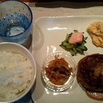 カフェ スゥリール - オススメのハンバーグランチ