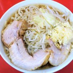 ラーメン二郎 - ラーメン小＋ニンニク多め