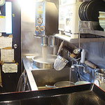 山形屋 - 押し出し式製麺機