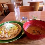 Juu zen - 週替わり薬膳冷やしうどん（デザート、サラダ付）、この週は冷やし担担麺うどん