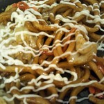 東京焼き麺スタンド - 辛子マヨをかけてみる