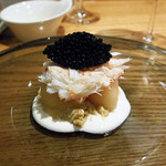 やまぐち - 毛蟹と桃を使ったサラダ仕立て