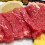 肉の山本 - ステーキのアップ