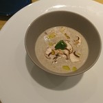 MOTORA  - 前菜 マッシュルームのスープ