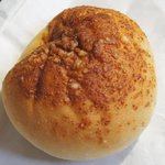 コンセントマーケット - ２種のチーズのパン