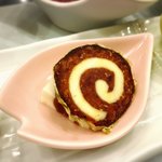 Kesenuma Hoteru Kanyou - 牡蠣チーズ、不思議な味