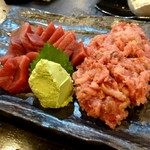 サスケ - マグロヤン衆盛り刺身 ハーフ 300円   マグロのたたき2人前  1000円