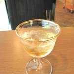 梅酒です。　ドライバーは？　と聞かれ、僕のは、梅ジュースでした。（笑）