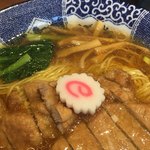 ハマカゼ拉麺店 - なると