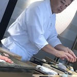 Sushi Benkei Umi - 鮨を握る親方