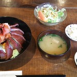 翠藍 - サラダ  お味噌汁が付きます